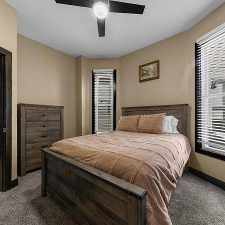 Romantic 3 Bed Home In The Heart Of The Park Chicago Zewnętrze zdjęcie